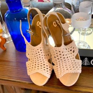 New without tags size 8 woven wedge sandals